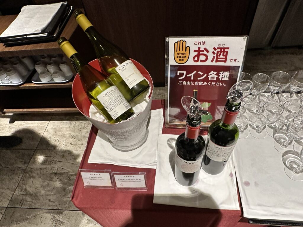 函館国際ホテルの朝食バイキング　ワイン